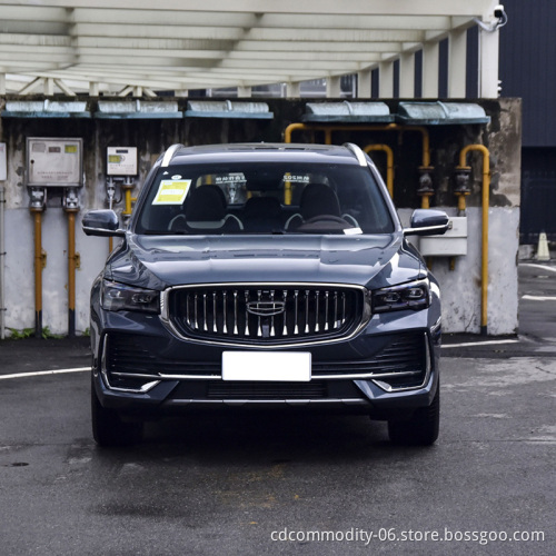 Cina 5 porte 5 sedili SUV Xingyue L Geely Tugella Auto ibrida a benzina